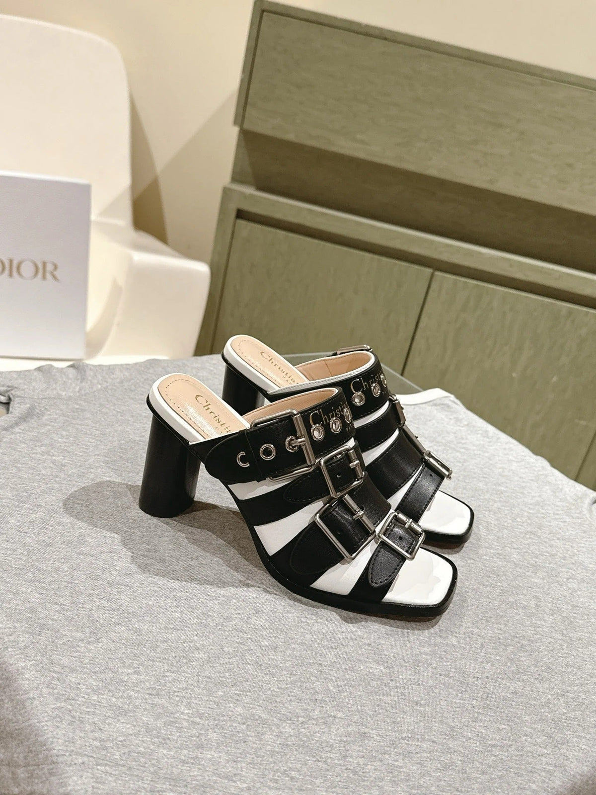 CD 26s High Heel Sandal 65 Black White Lambskin 661542