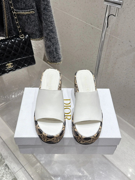 CD 26s Platform Sandal 65 White Black Beige Monogram Leather 636354