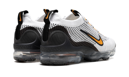 Air VaporMax 2021 FK "KUMQUAT" DM0025 101