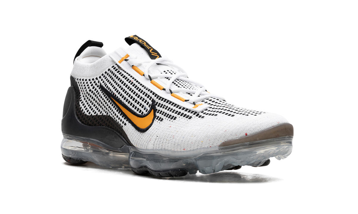 Air VaporMax 2021 FK "KUMQUAT" DM0025 101