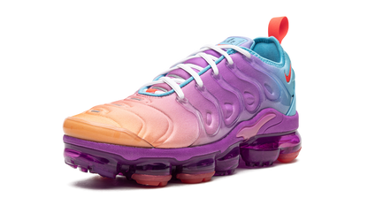 AIR VAPORMAX PLUS WMNS "Multigradient" FD0823 500