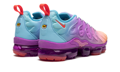 AIR VAPORMAX PLUS WMNS "Multigradient" FD0823 500
